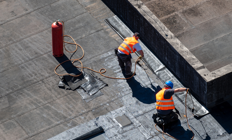 Comment installer un système de drainage pour un toit plat ?