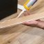 Comment installer des plinthes pour parquet : guide pratique